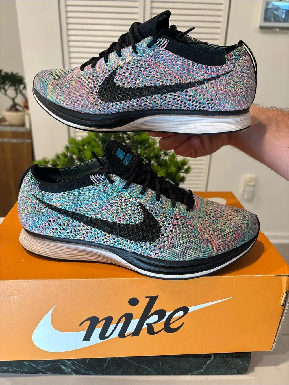 Nike Multicolor Flyknit Racer Men’s size 8 running shoes *Rare* Like New